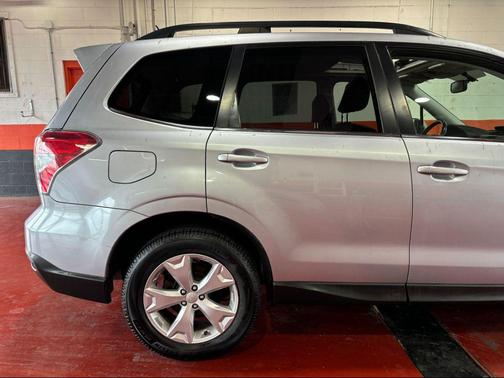 2014 Subaru Forester 2.5i Touring