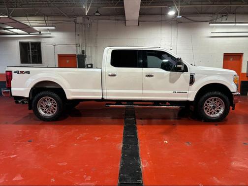 2017 Ford F-350 Lariat