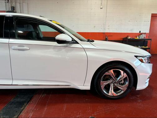 2018 Honda Accord EX-L 2.0T