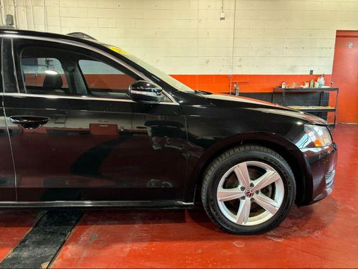 2012 Volkswagen Passat 2.5 SE