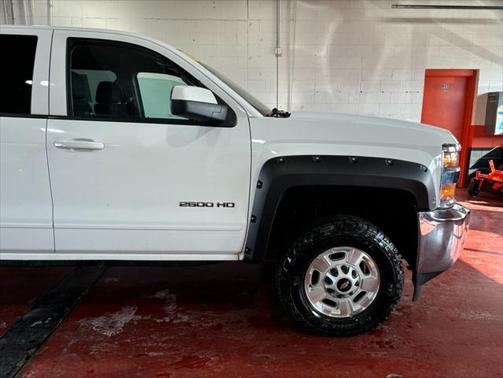2017 Chevrolet Silverado 2500 LT