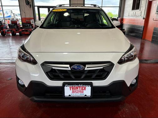 Crystal White Pearl 2021 Subaru Crosstrek Premium