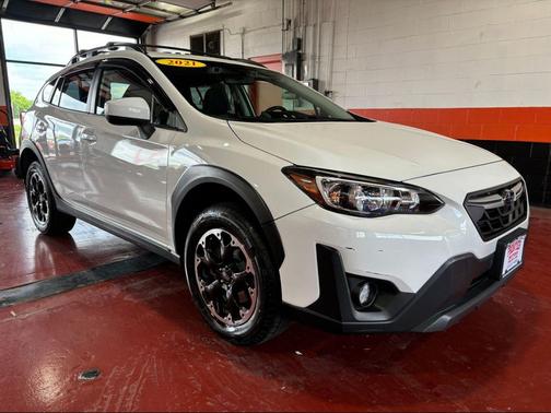 Crystal White Pearl 2021 Subaru Crosstrek Premium