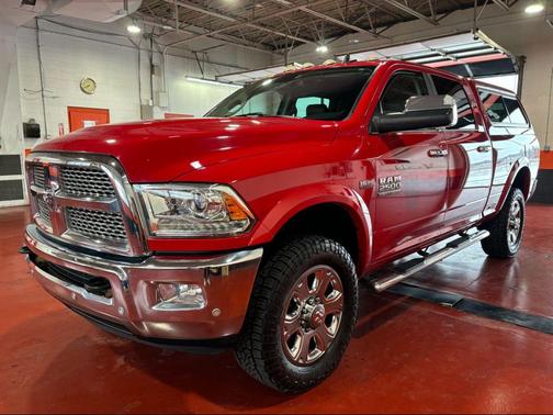 2018 RAM 2500 Laramie Crew Cab 4x4 6'4' Box