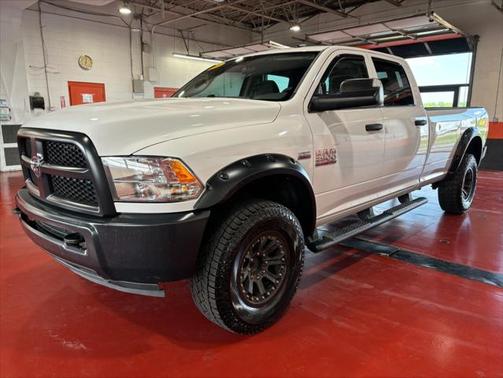 2018 RAM 2500 Tradesman Crew Cab 4x4 8' Box