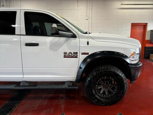 2018 RAM 2500 Tradesman Crew Cab 4x4 8' Box
