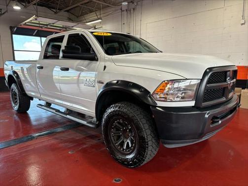 2018 RAM 2500 Tradesman Crew Cab 4x4 8' Box