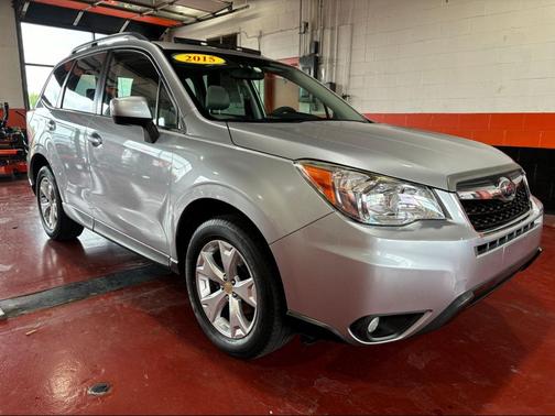 Ice Silver Metallic 2015 Subaru Forester 2.5i Limited
