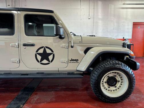 2020 Jeep Gladiator Sport S