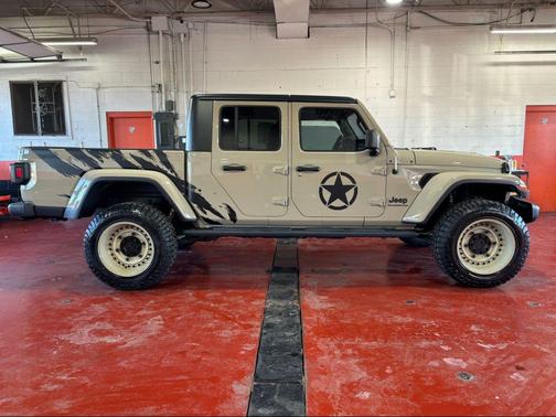 2020 Jeep Gladiator Sport S