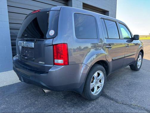 Modern Steel Metallic 2015 Honda Pilot EX-L
