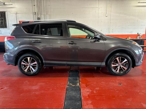 Magnetic Gray Metallic 2017 Toyota RAV4 XLE