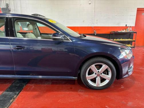 2013 Volkswagen Passat 2.5 SE