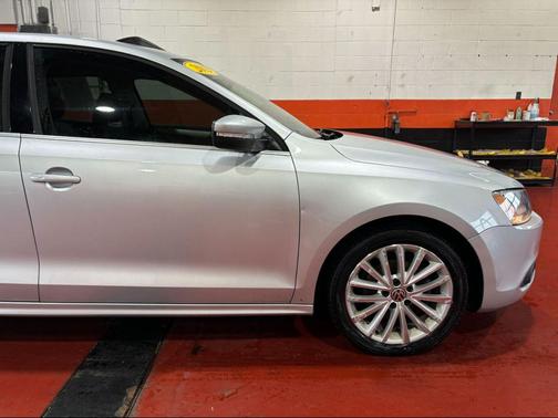 2012 Volkswagen Jetta SEL