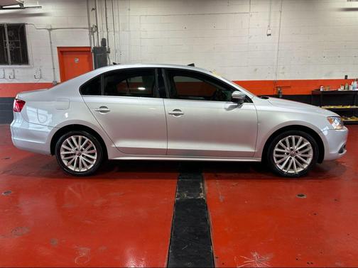 2012 Volkswagen Jetta SEL