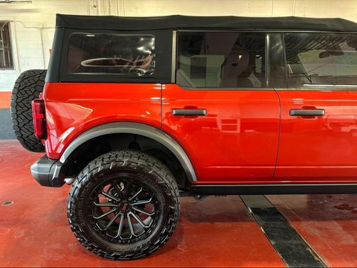 2022 Ford Bronco Black Diamond