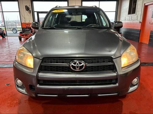 2009 Toyota RAV4 Sport