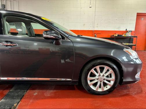 2010 Lexus ES 350 Base