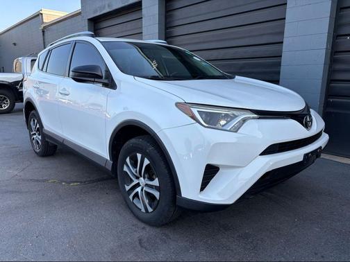 Super White 2016 Toyota RAV4 LE
