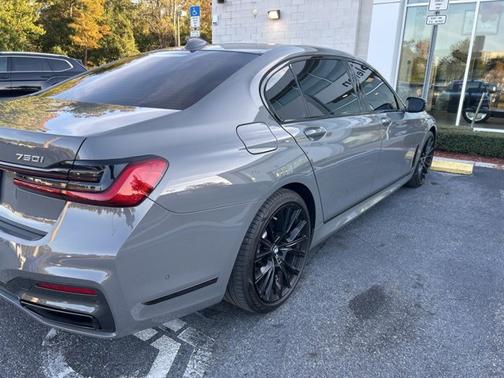 2022 BMW 750 750i xDrive