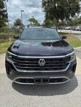 Black 2024 Volkswagen Atlas Cross Sport 2.0T SE w/Technology