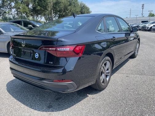 2024 Volkswagen Jetta SE