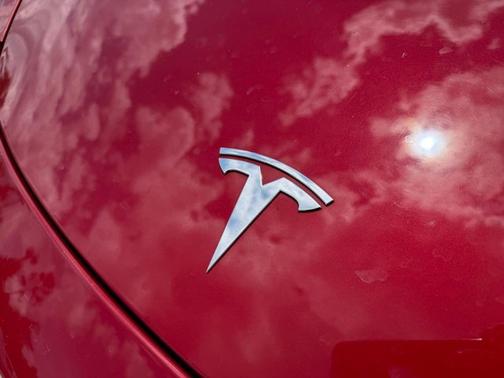 Red Multi-Coat 2023 Tesla Model Y Long Range