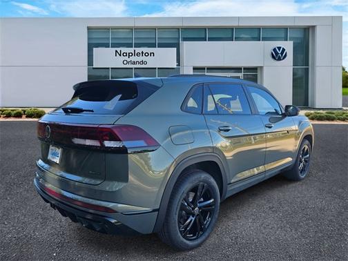 2026 Volkswagen Atlas Cross Sport 2.0T SEL R-Line Black