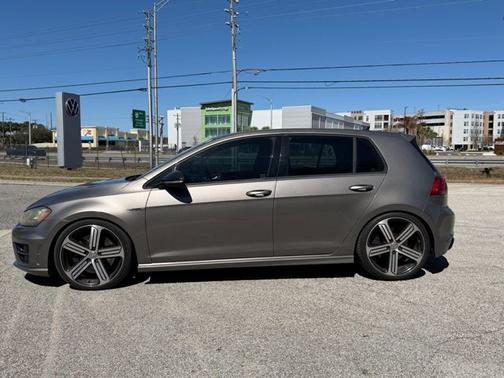 2015 Volkswagen Golf R R