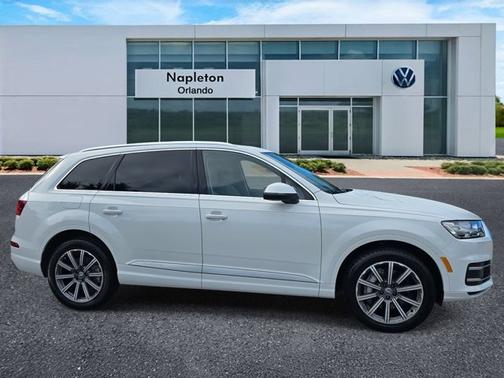 2019 Audi Q7 SE Premium Plus