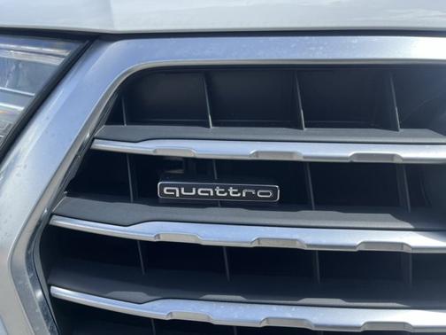 2019 Audi Q7 SE Premium Plus