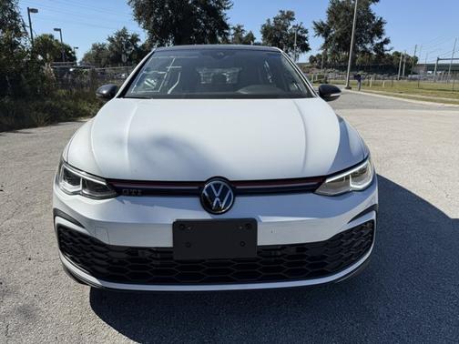 2024 Volkswagen Golf GTI 380 SE