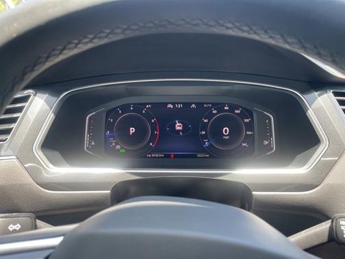 2022 Volkswagen Tiguan SEL R-Line