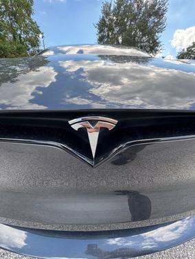 Gray 2024 Tesla Model X Base