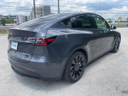 2022 Tesla Model Y Performance