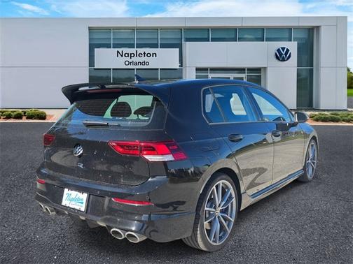 2024 Volkswagen Golf R 2.0T
