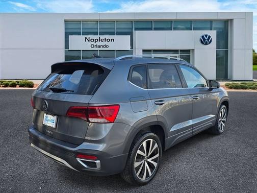 2022 Volkswagen Taos SE