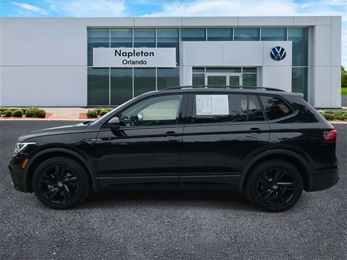 2024 Volkswagen Tiguan SE R-Line Black