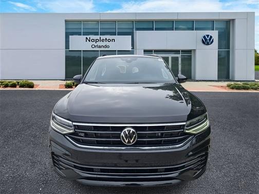 2024 Volkswagen Tiguan SE R-Line Black