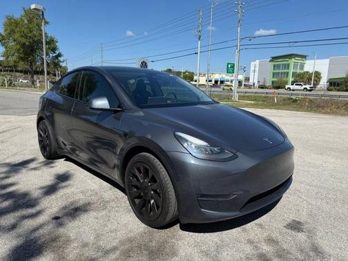 2023 Tesla Model Y Long Range