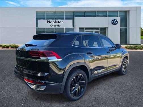 2022 Volkswagen Atlas Cross Sport 2.0T SE w/Technology
