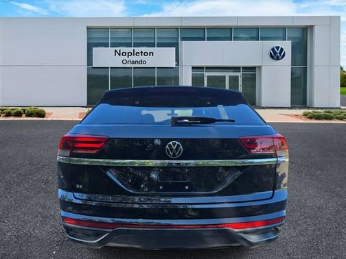 2022 Volkswagen Atlas Cross Sport 2.0T SE w/Technology