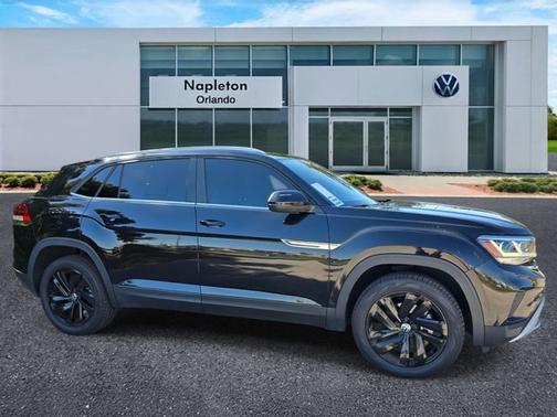 2022 Volkswagen Atlas Cross Sport 2.0T SE w/Technology