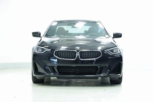 2024 BMW 230 230i