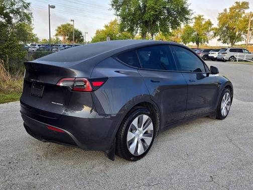 Stealth Gray 2024 Tesla Model Y Long Range