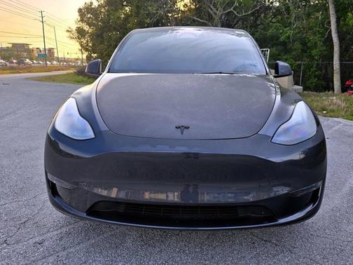 Stealth Gray 2024 Tesla Model Y Long Range