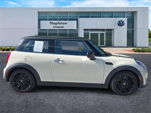 2023 MINI Hardtop Cooper