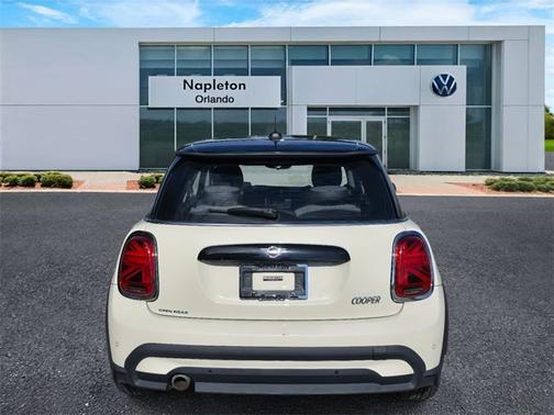 2023 MINI Hardtop Cooper