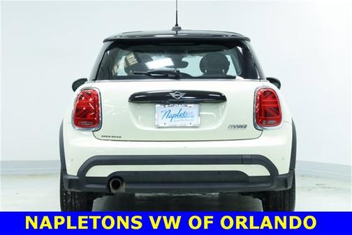 2023 MINI Hardtop Cooper