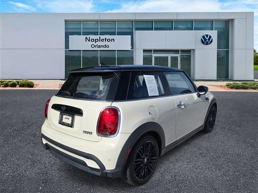 2023 MINI Hardtop Cooper